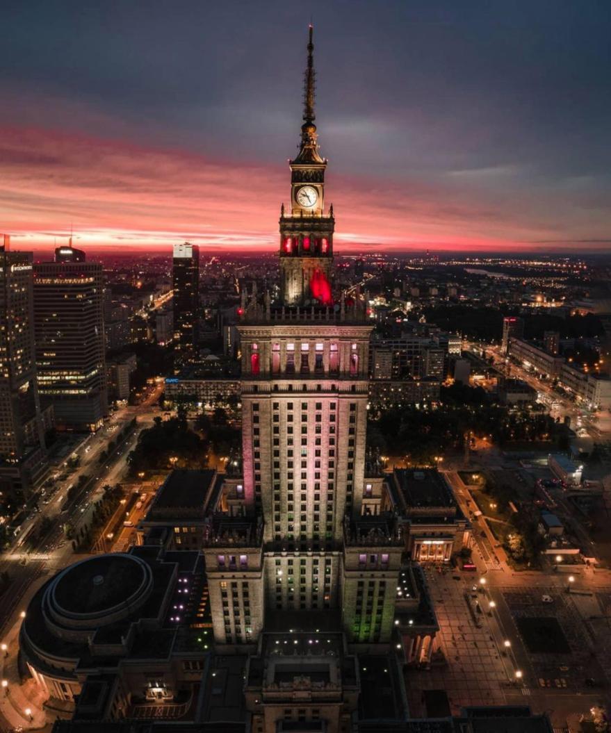 Palace 2 Wifi 600 Mbs 55'Tv Netflix Hbo 2Xmetro Appletv Warsaw Exterior photo