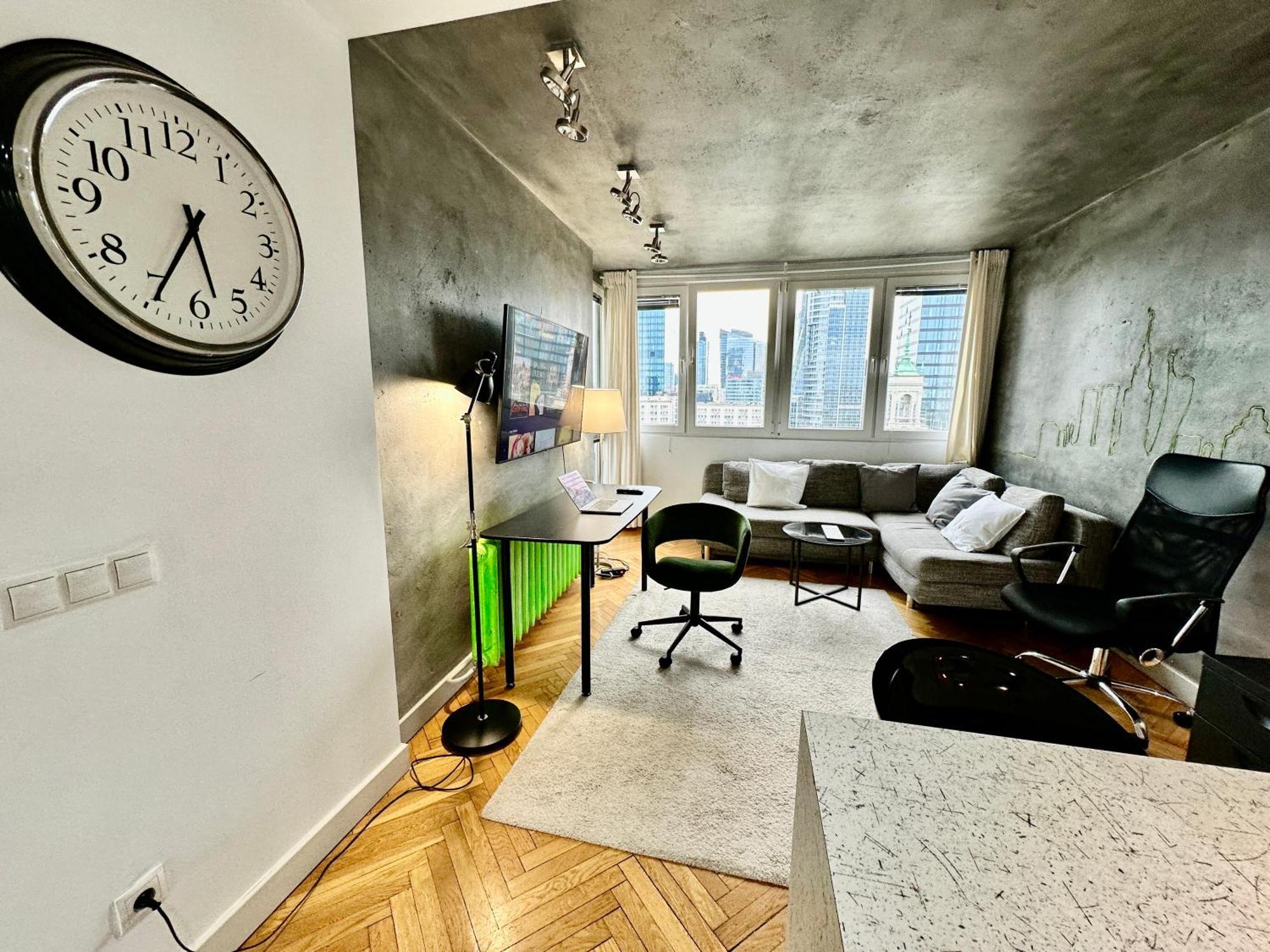 Palace 2 Wifi 600 Mbs 55'Tv Netflix Hbo 2Xmetro Appletv Warsaw Exterior photo