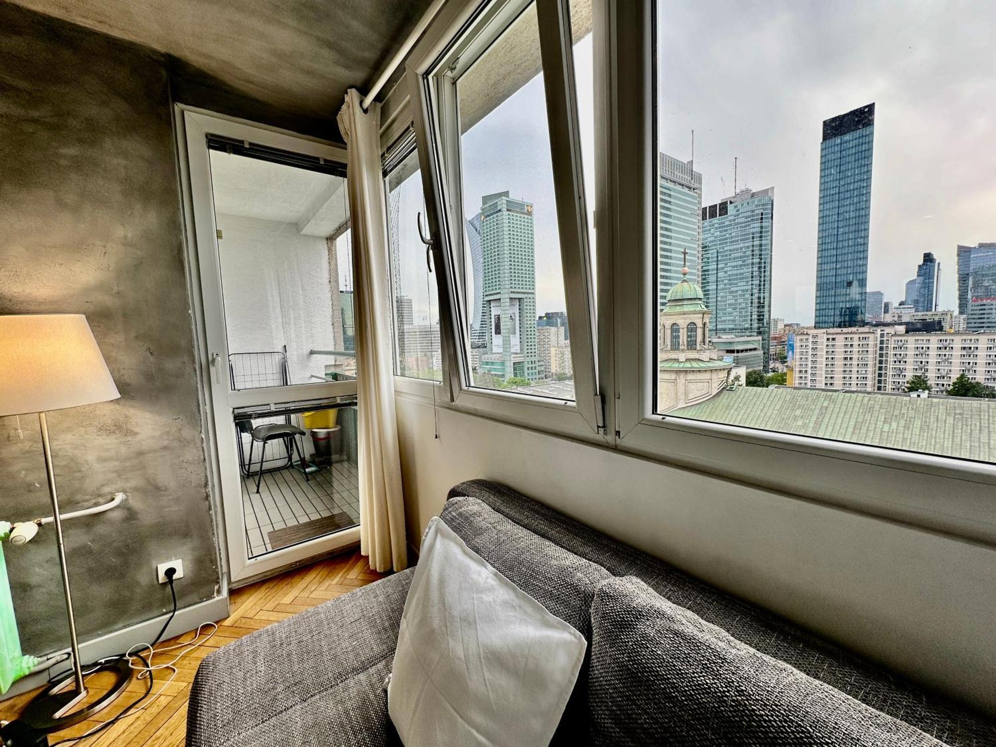 Palace 2 Wifi 600 Mbs 55'Tv Netflix Hbo 2Xmetro Appletv Warsaw Exterior photo